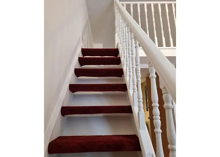 Fg2- Mezzanine Flat Fits 3 Near Hyde Park